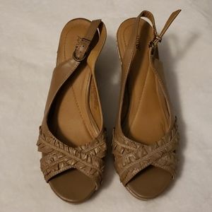 Brown wedges